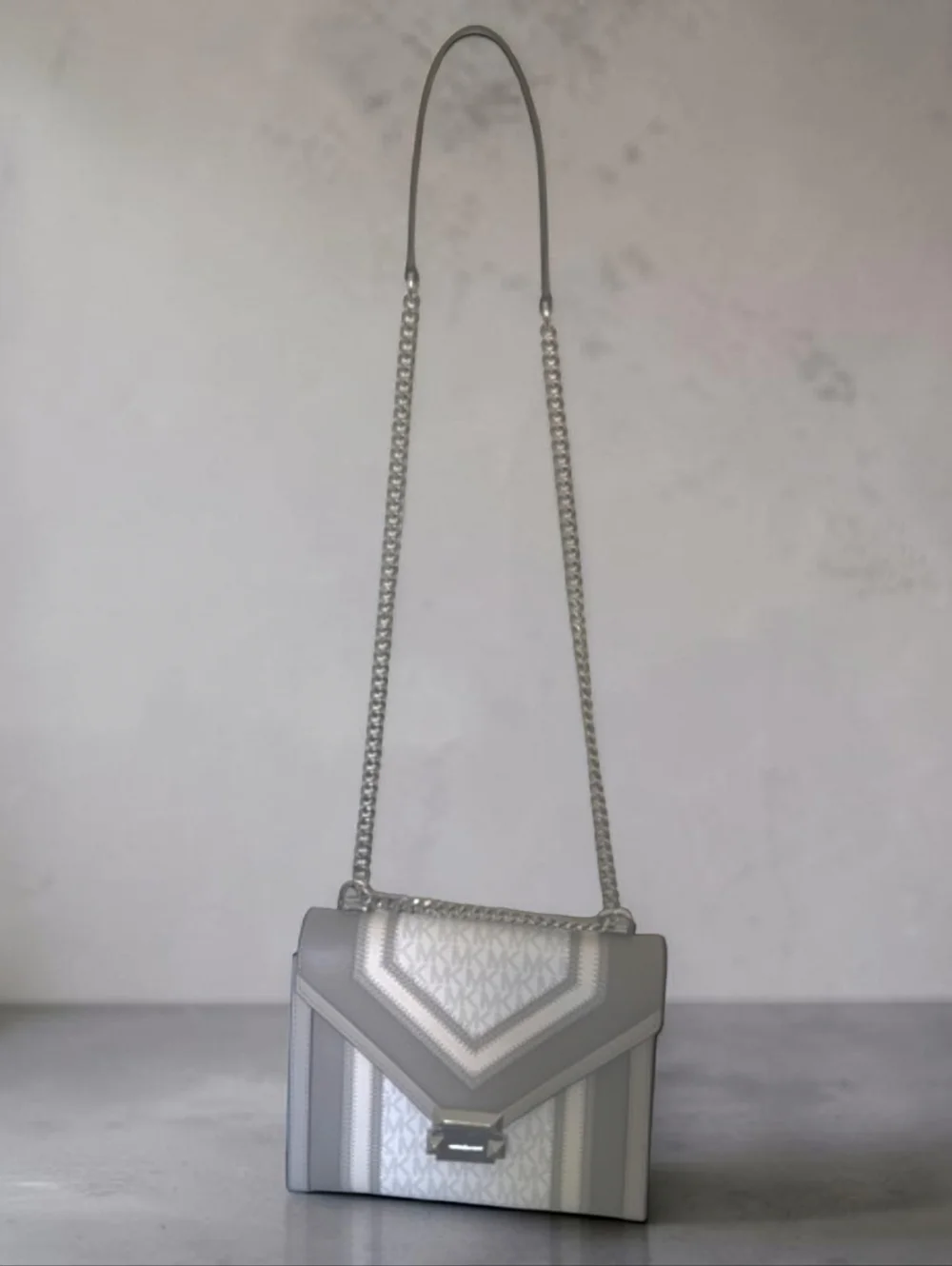 MICHAEL KORS Whitney Logo Convertible Shoulder Bag With Dustbag NWOT $598 - Picture 5 of 7